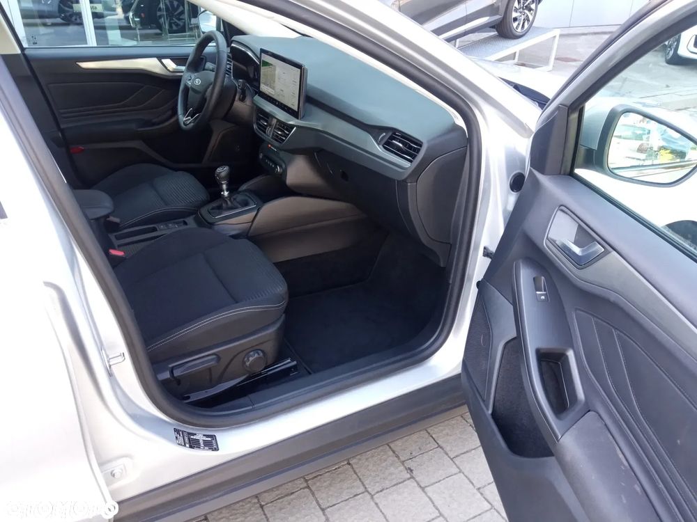 Ford Focus 1.0 EcoBoost Titanium Design - 17