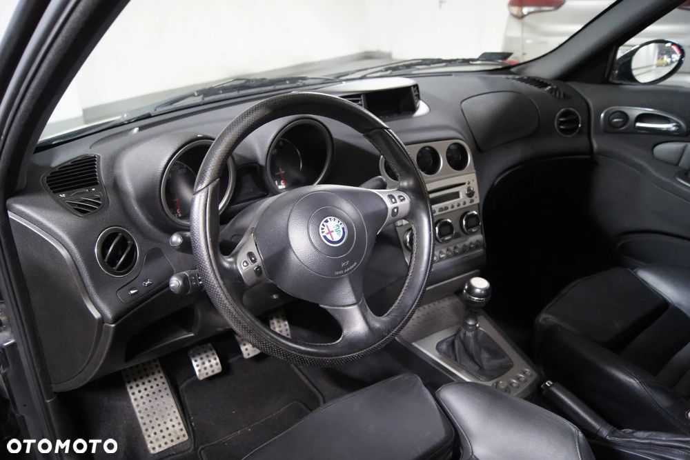 Alfa Romeo 156 3.2 V6 24V GTA - 11