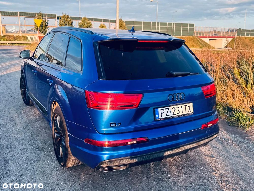 Audi Q7 2017 photo 5