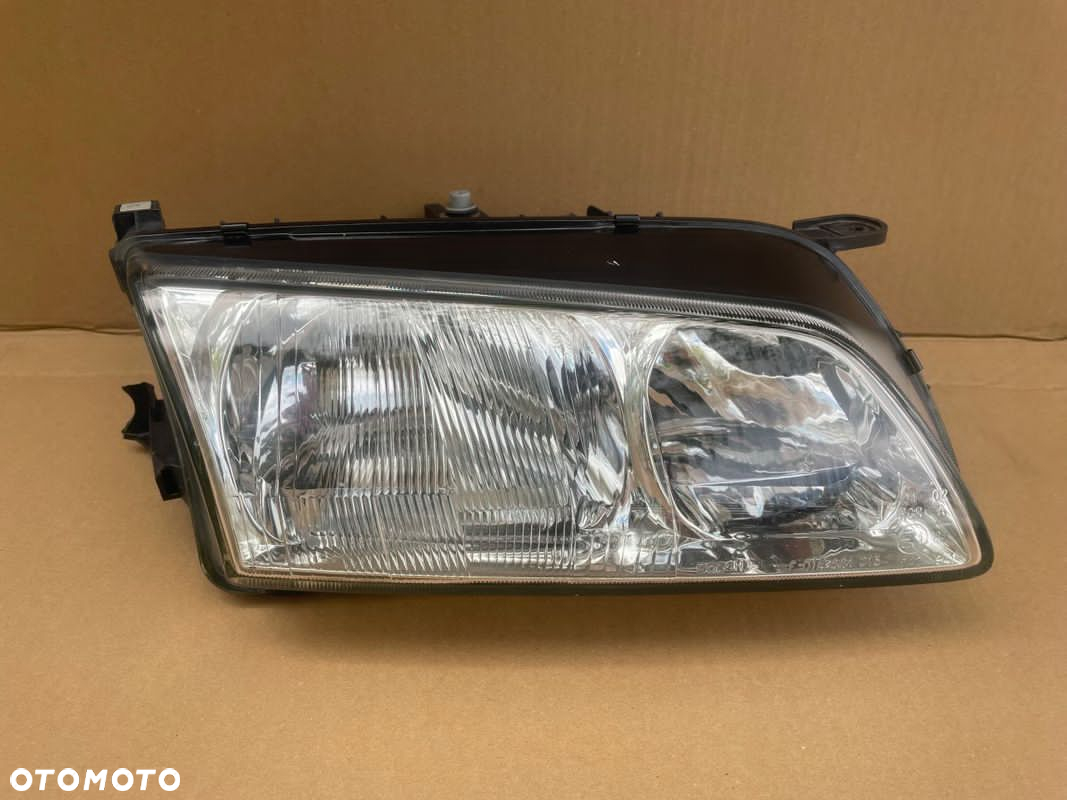 Mazda 626, 2000, 2002 Prawa Przednia Lampa Europa - 2