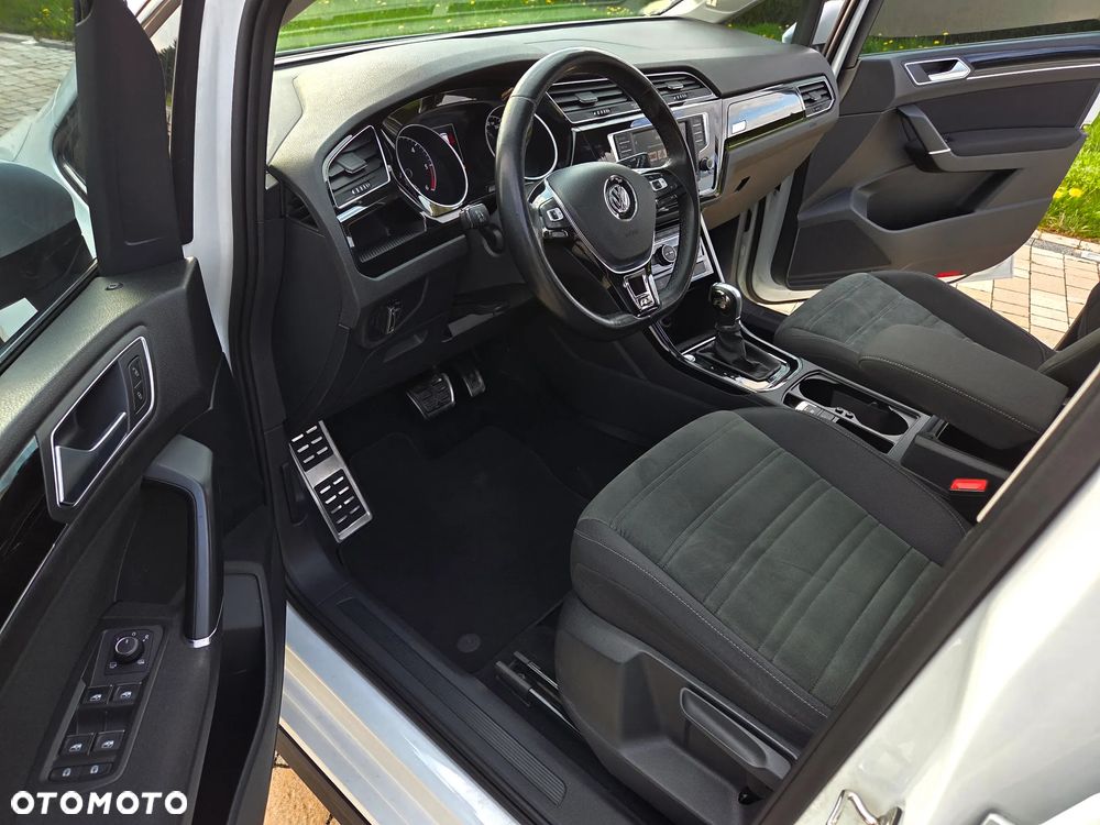 Volkswagen Touran 2.0 TDI SCR DSG UNITED - 5