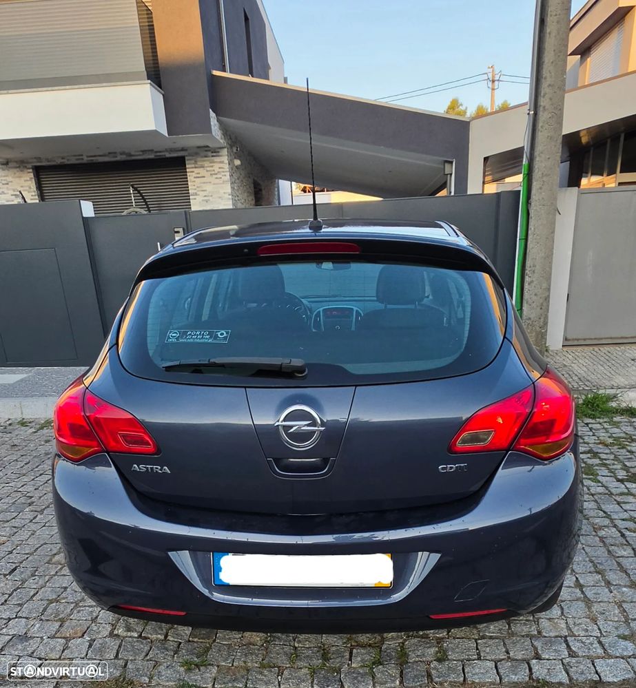 Opel Astra 1.7 CDTI Edition - 4