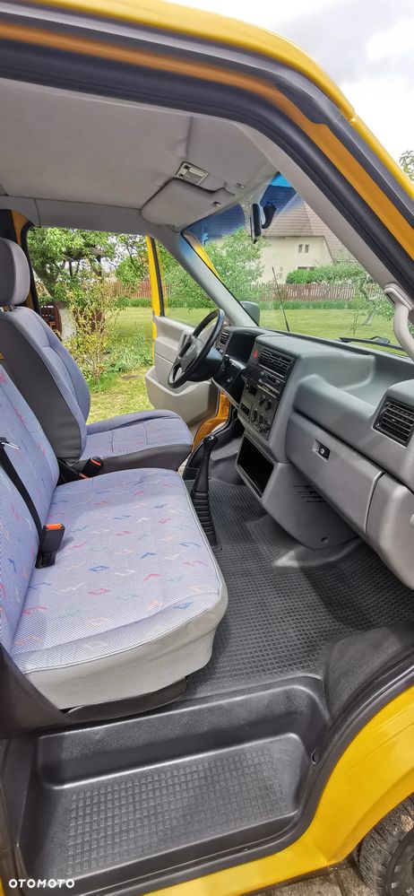 Volkswagen Transporter - 14