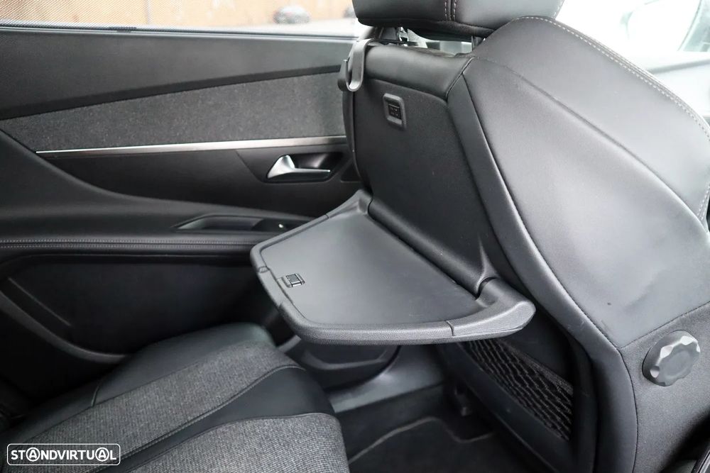 Peugeot 5008 BlueHDI 130 EAT8 Allure - 8