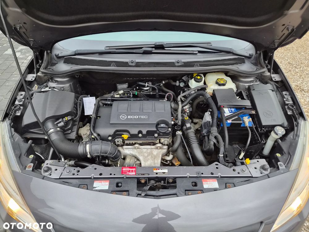 Opel Astra 1.4 Turbo Cosmo - 26