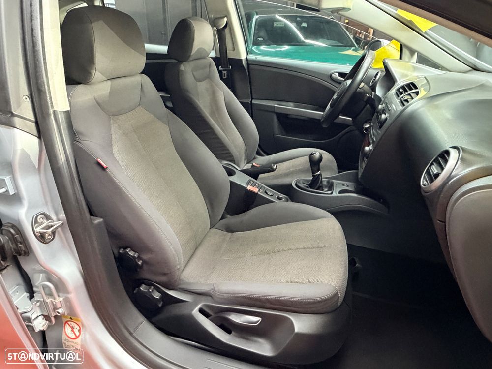SEAT Leon 1.6 TDI Sport - 26