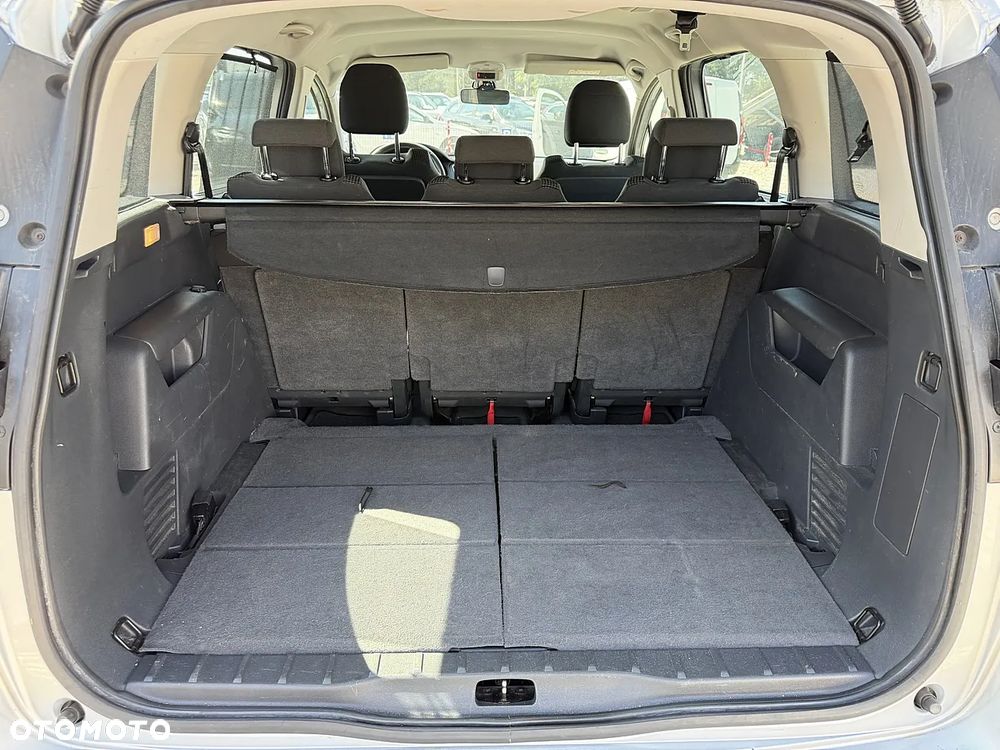 Peugeot 5008 1.6 Active 7os - 12
