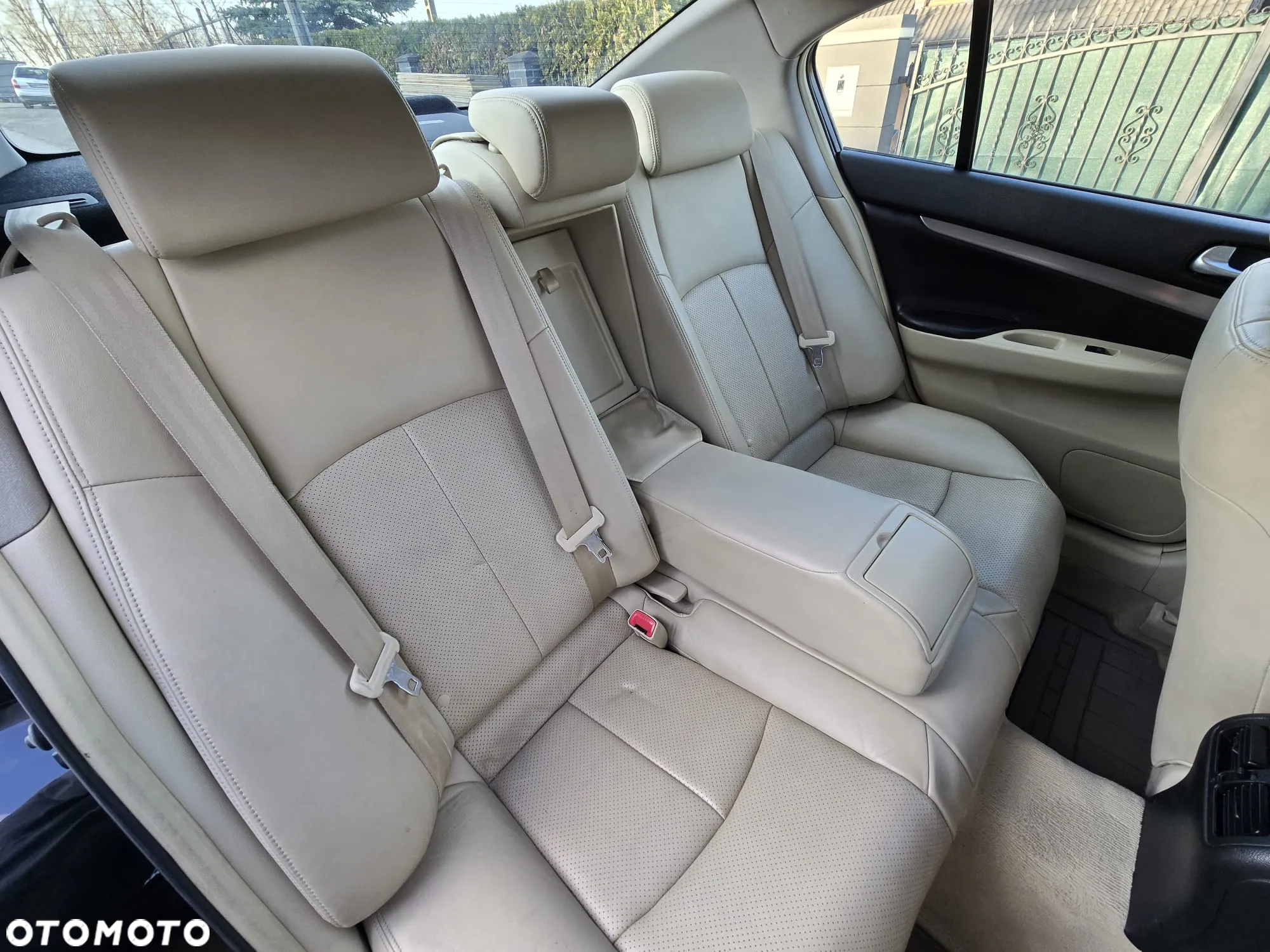 Infiniti G G37 AWD - 23