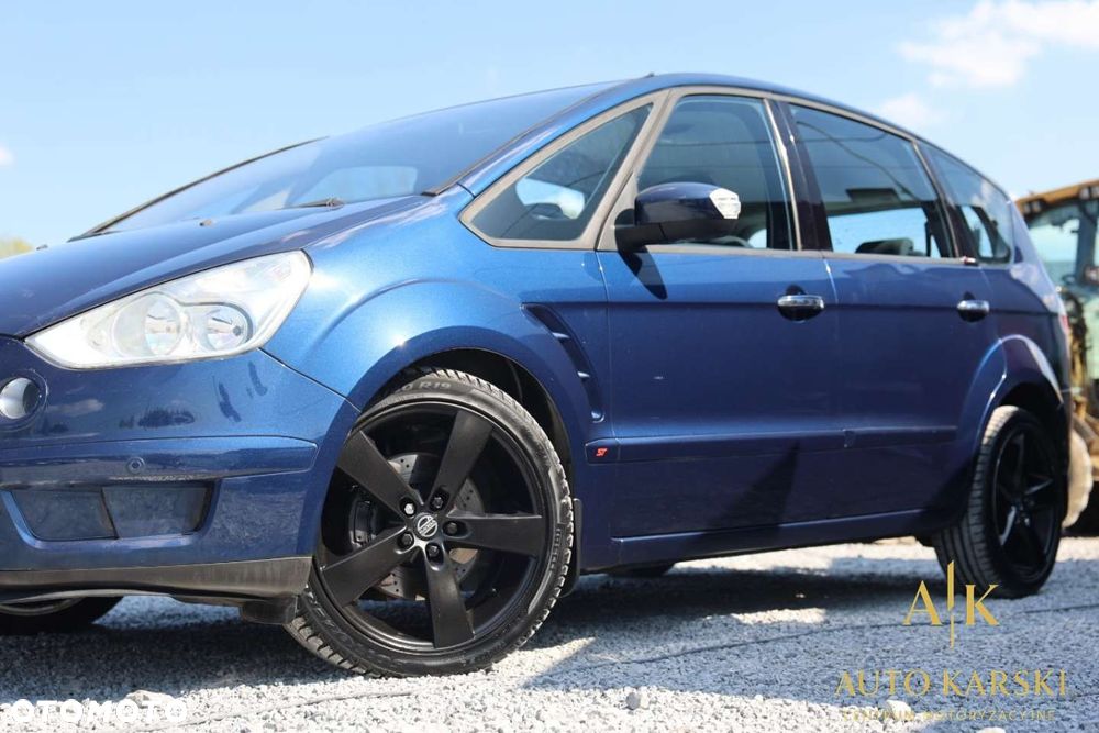 Ford S-Max - 11