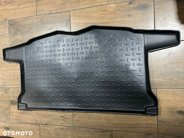 Mata bagażnika Toyota Yaris 05-08 PZ434-B9300-PJ NOWA ORG