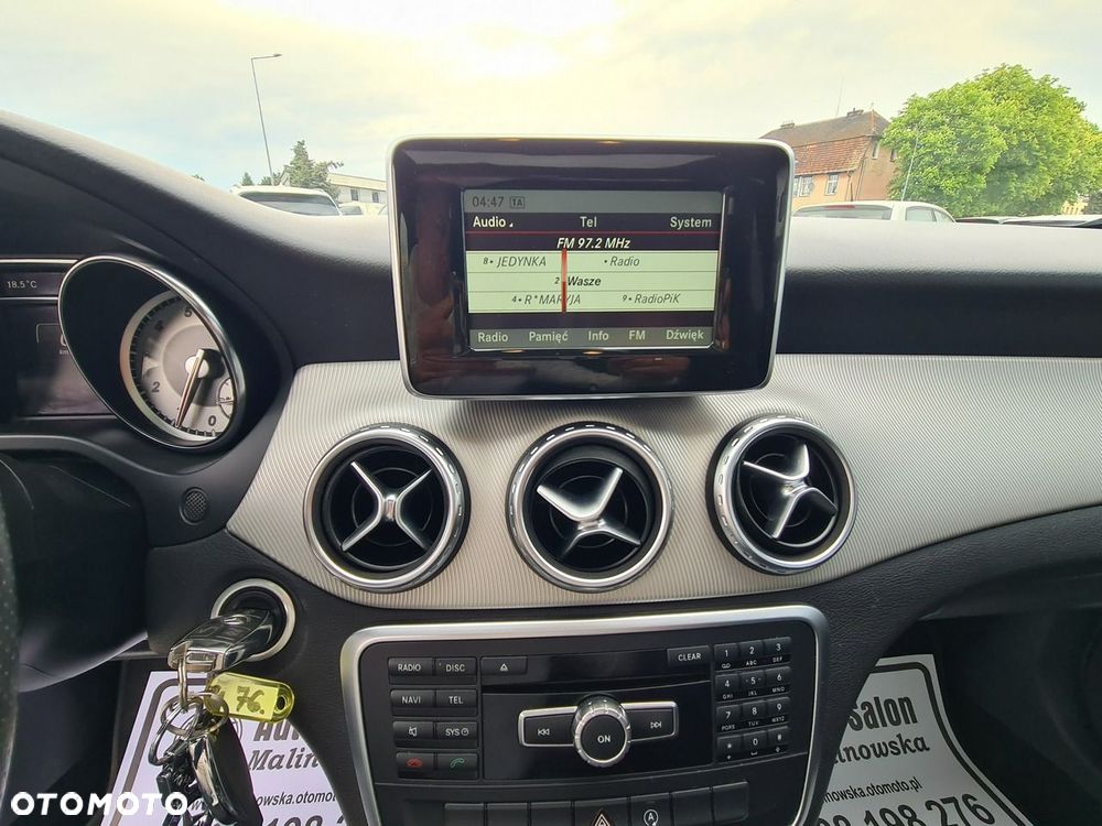 Mercedes-Benz GLA 200 Style - 13