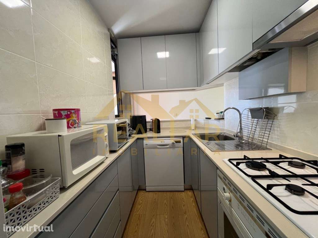 Apartamento T1+1 em Aver-o-Mar - Póvoa de Varzim - Grande imagem: 2/25