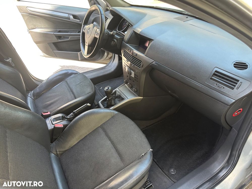 Opel Astra 1.7 CDI Cosmo - 14
