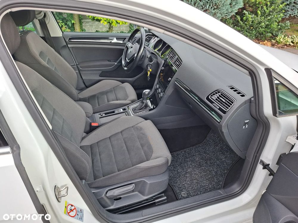 Volkswagen Golf 1.5 TSI BMT Trendline DSG - 9