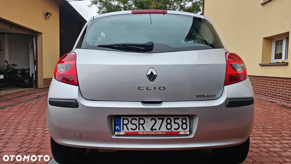 Renault Clio 1.6 Confort Privilege - 21