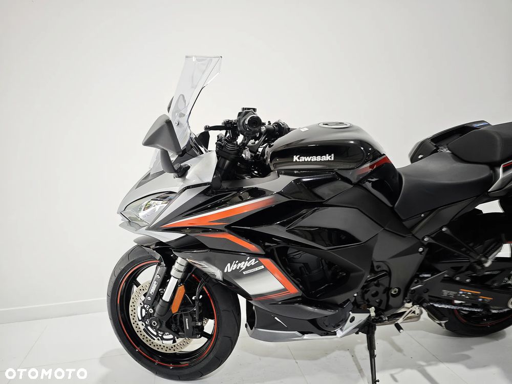 Kawasaki Ninja 1000 SX - 13