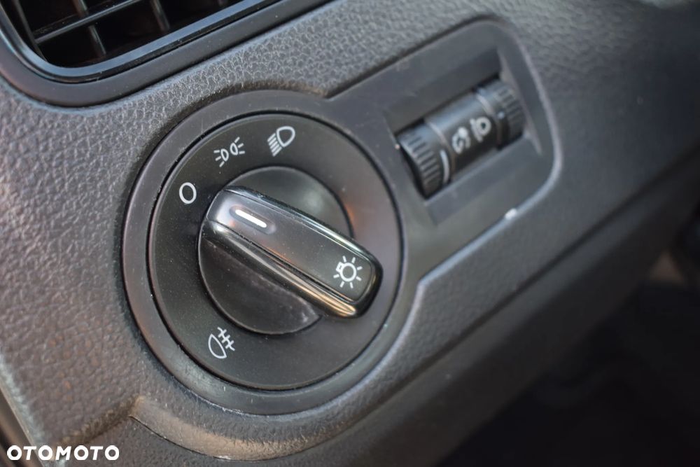 Volkswagen Polo - 12