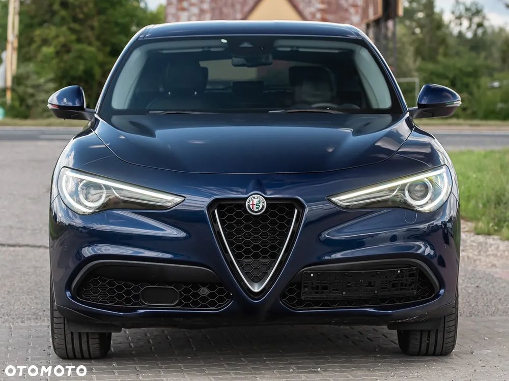 Alfa Romeo Stelvio - 4