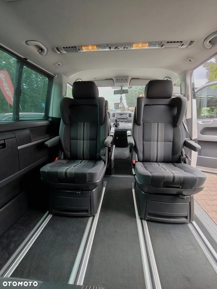 Volkswagen Multivan - 17