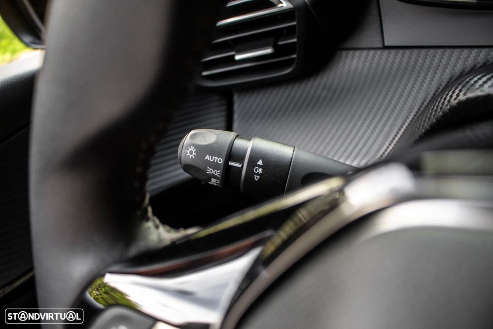 Peugeot e-208 Active Pack - 16