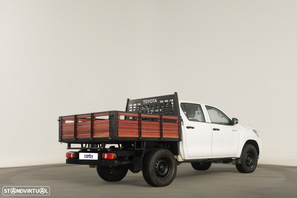 Toyota Hilux 2.4 D-4D 4WD CD CM - 4