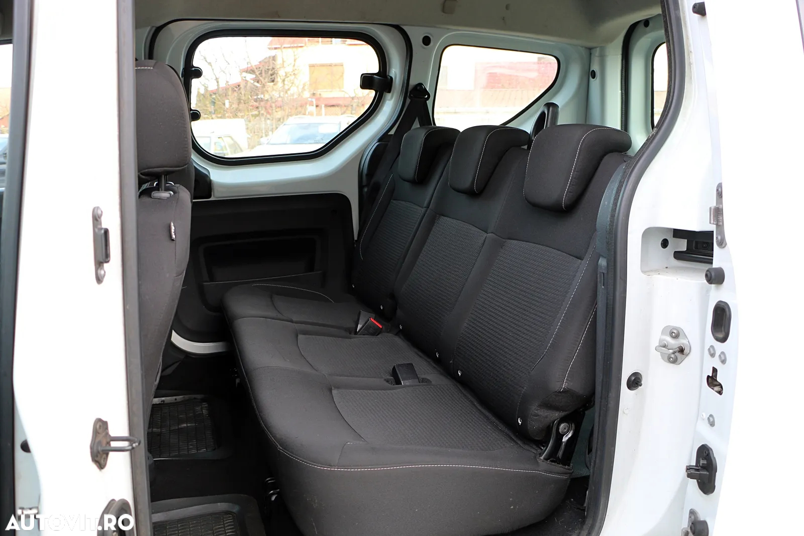 Dacia Dokker TCe 130 GPF Laureate - 12
