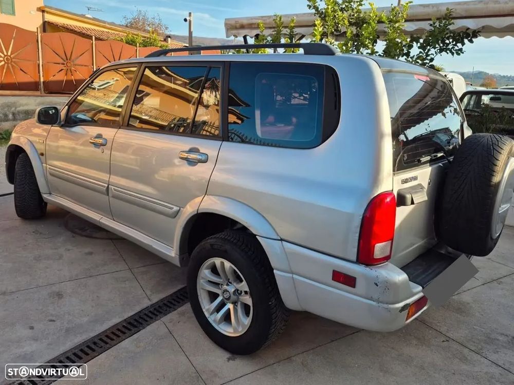 Suzuki Grand Vitara XL-7 2.0 HDi - 3
