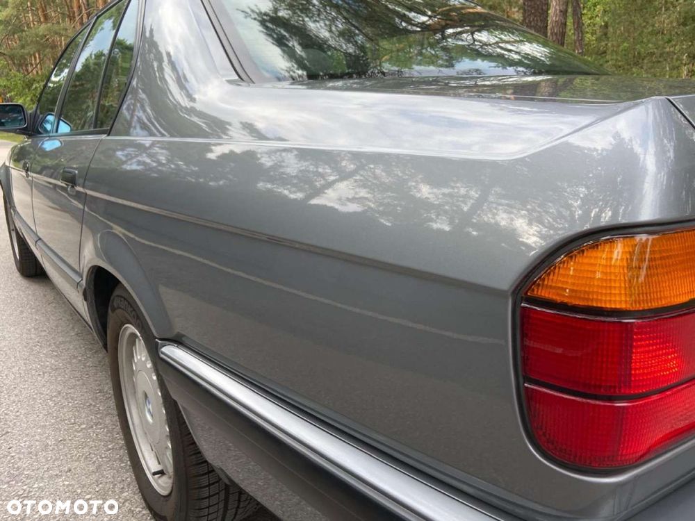 BMW Seria 7 - 29