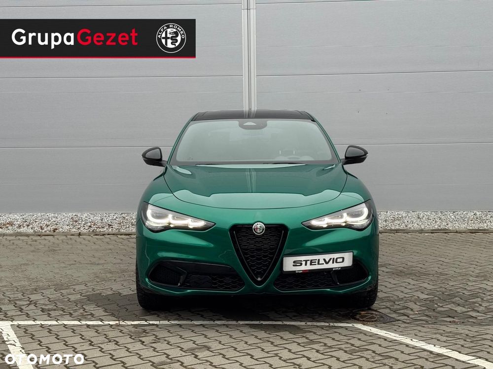 Alfa Romeo Stelvio - 8