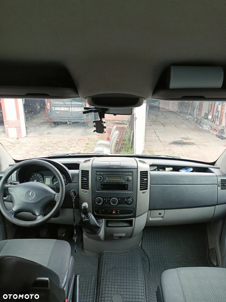 Mercedes-Benz Sprinter - 7
