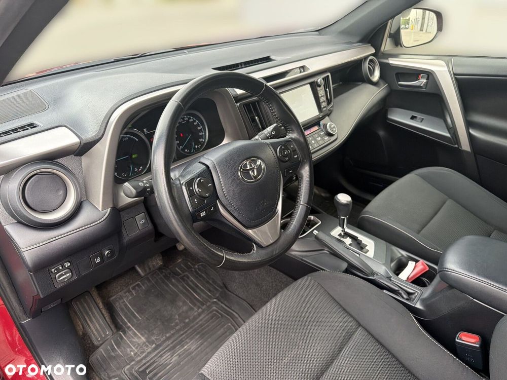 Toyota RAV4 - 10