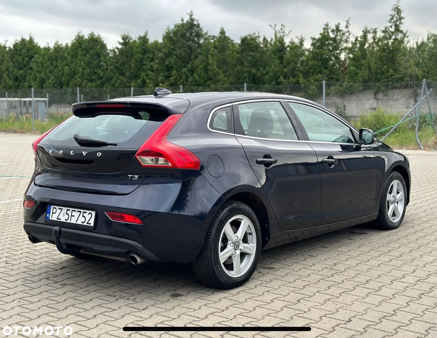 Volvo V40 T3 Drive-E Momentum - 3