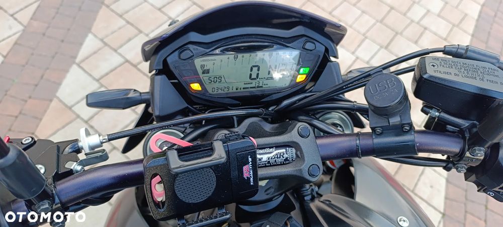 Suzuki GSX 1000 - 14