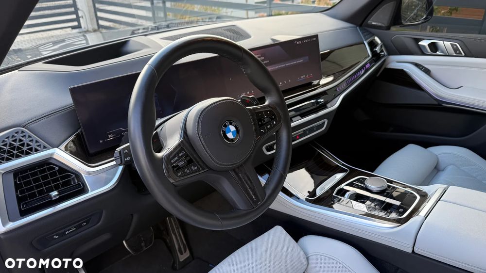 BMW X5 xDrive40d mHEV - 11