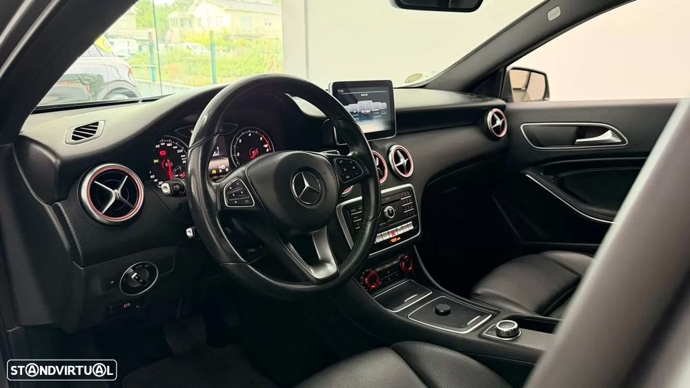 Mercedes-Benz A 180 d 7G-DCT Urban - 15