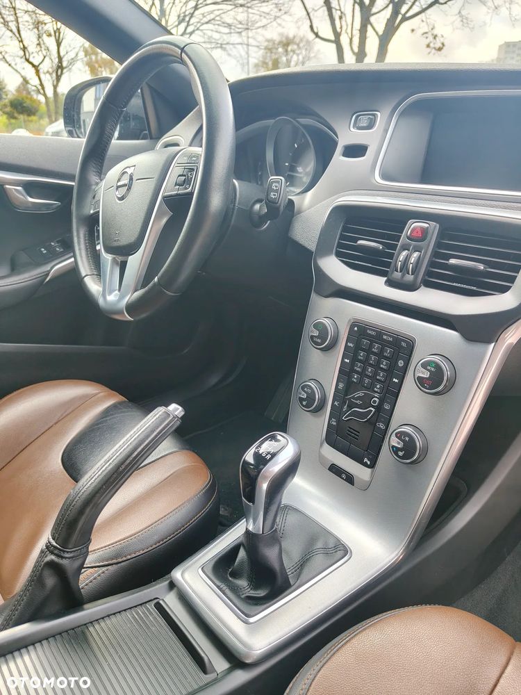 Volvo V40 Cross Country D3 Drive-E Summum - 17