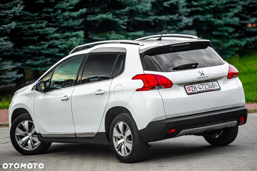 Peugeot 2008 1.6 VTi Style - 16