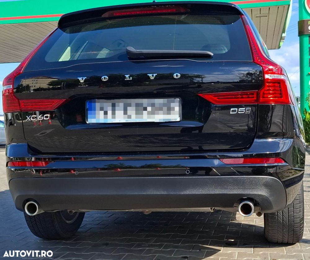 Volvo XC 60 D5 AWD Momentum - 2