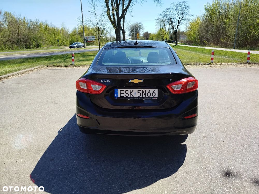 Chevrolet Cruze - 15