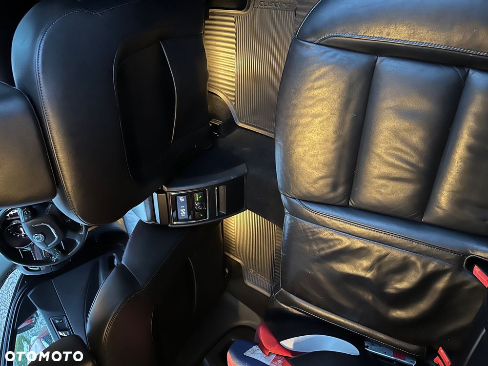 Skoda Superb 2.0 TDI 4x4 Platinum - 33