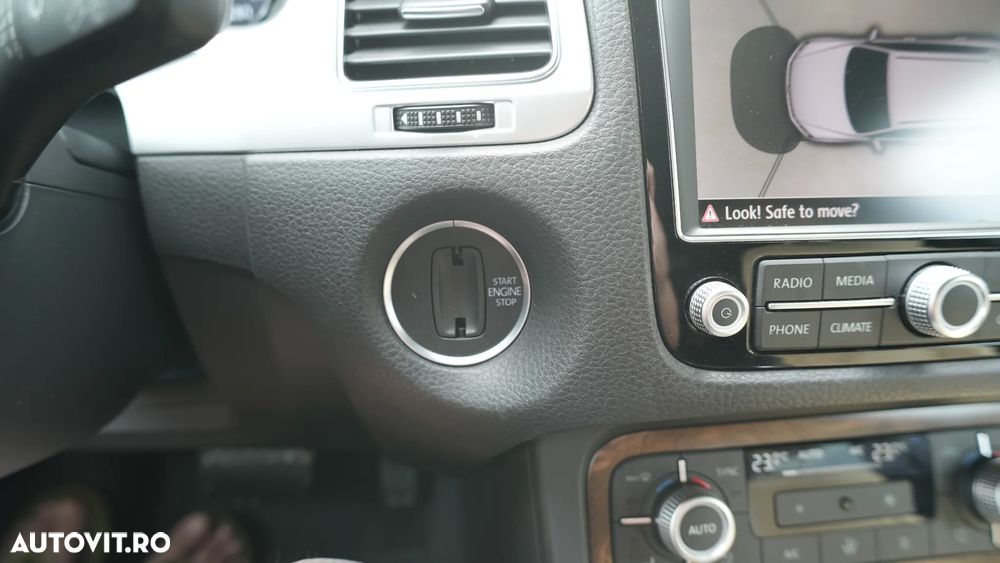 Volkswagen Touareg - 32
