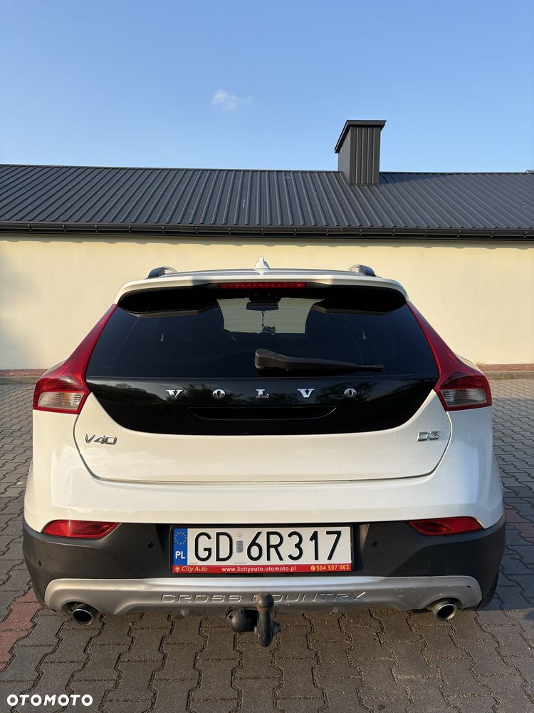 Volvo V40 Cross Country - 5