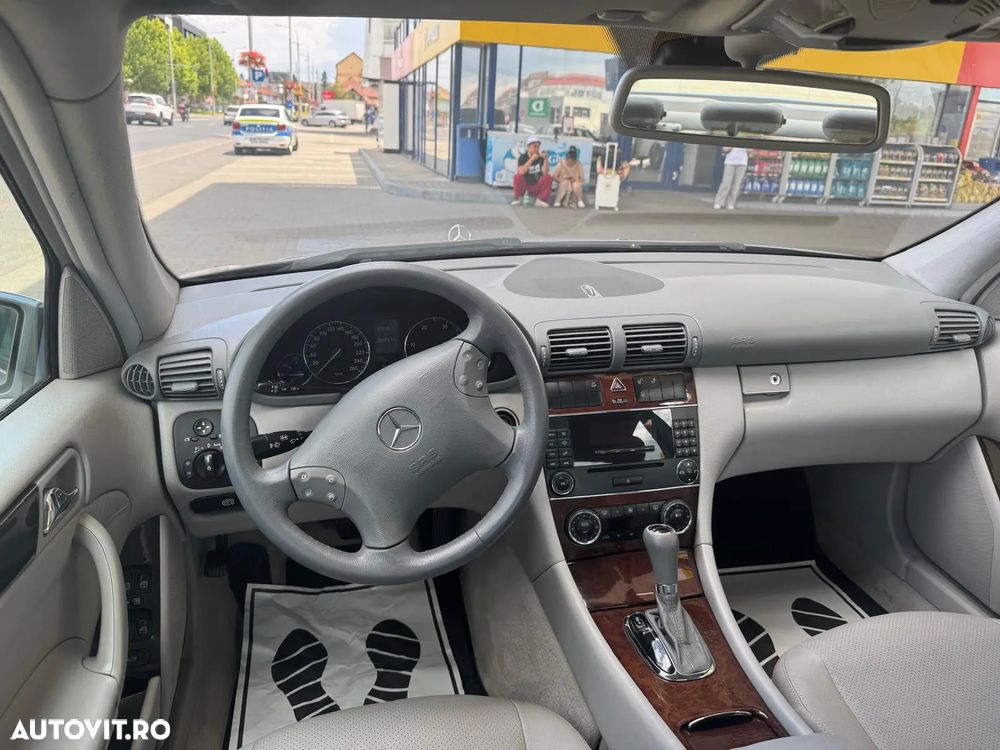 Mercedes-Benz W201 - 4