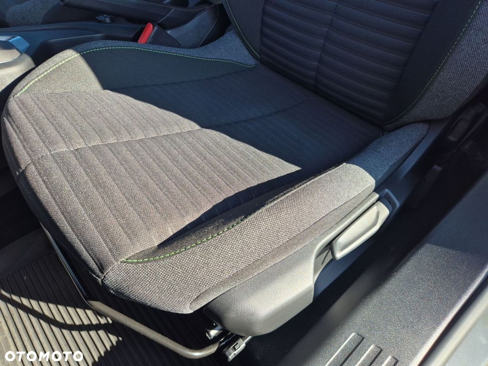 Peugeot 2008 PureTech 100 Active S&S BVM6 - 14