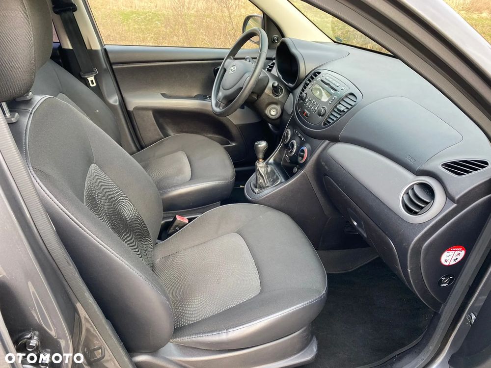 Hyundai i10 1.1 Edition 20 - 24