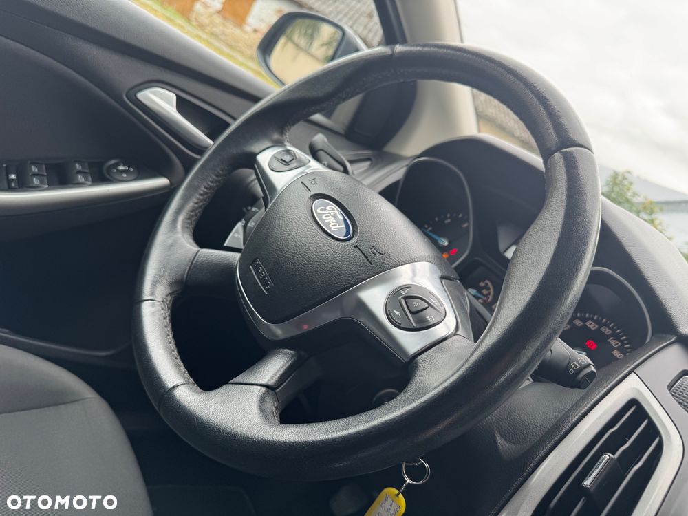 Ford Focus 1.6 TDCi DPF Titanium - 28