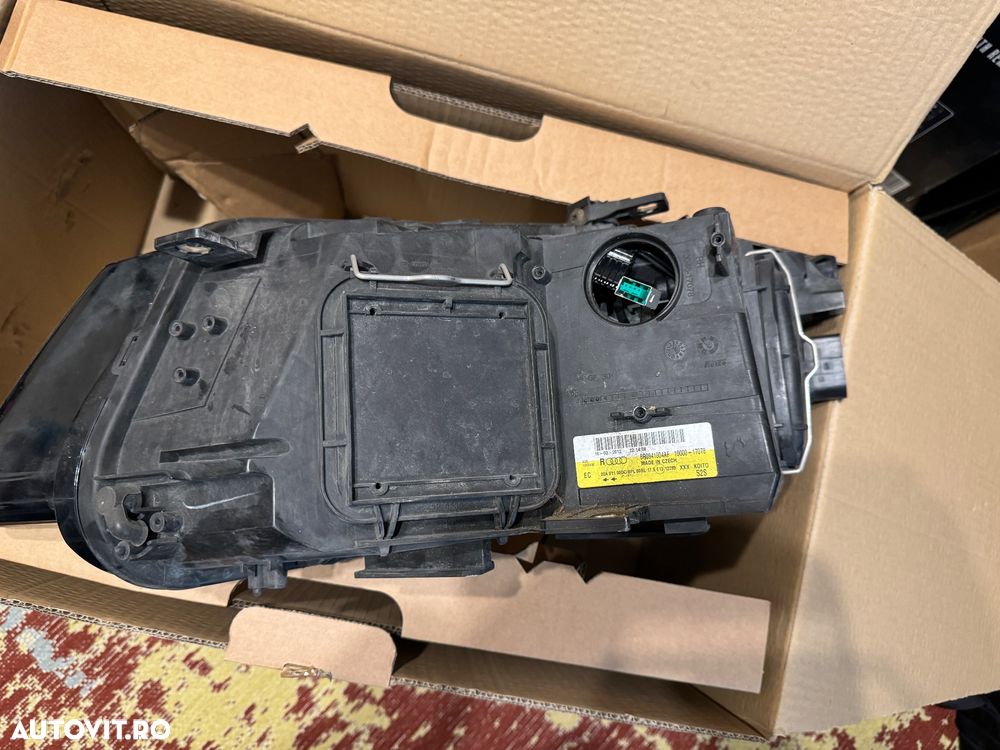 Q5 2013 faruri stinga/ dreapta xenon - 2