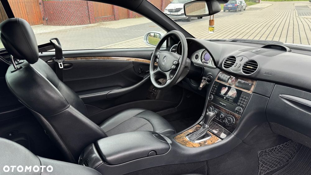 Mercedes-Benz CLK - 29