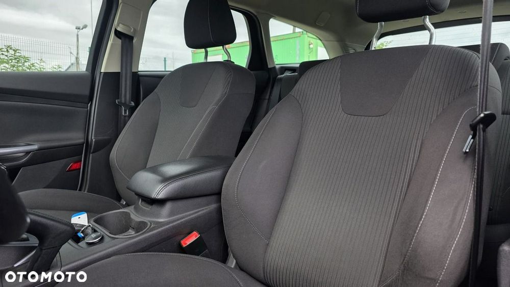 Ford Focus - 16