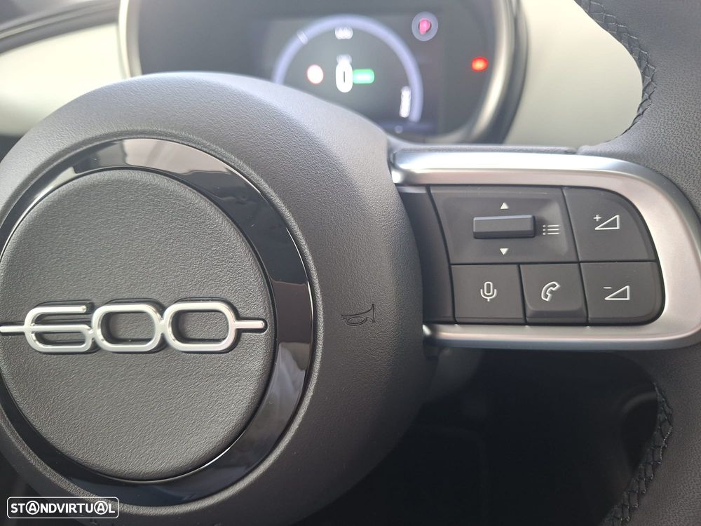 Fiat 600e 54 kWh Business Edition - 12